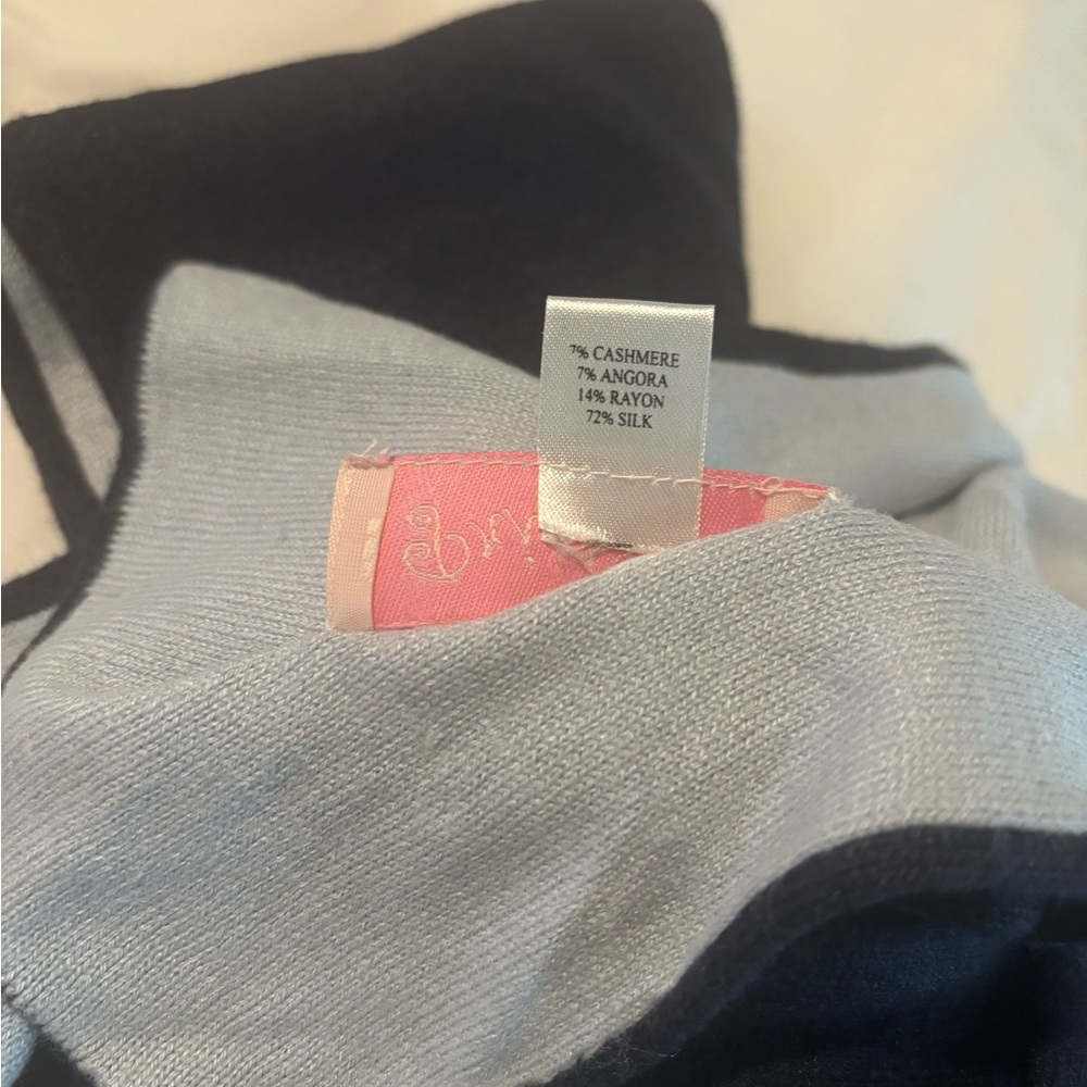 Navy and Baby Blue Scarf with R Lettering - Picture 3 of 3